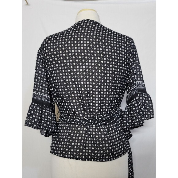WOMENS MAX STUDIO BLACK/WHITE DOTTED WRAP STYLE BLOUSE SIZE SMALL NWT - Picture 4 of 5